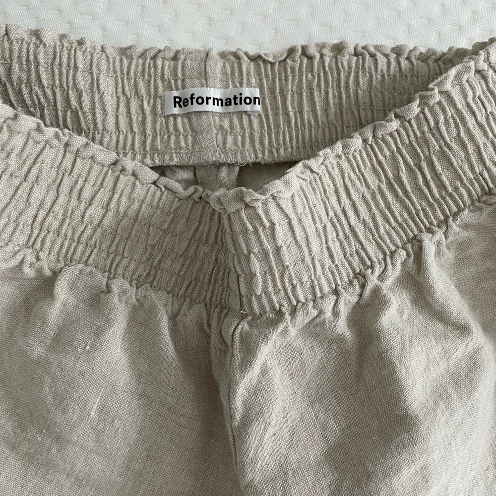 Reformation linen shorts - M